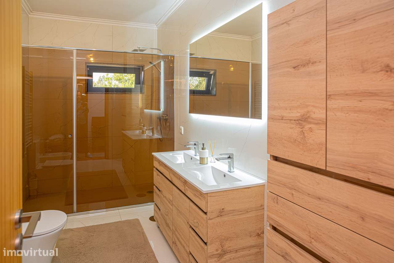 Moradia T3 Venda em Palmeira de Faro e Curvos,Esposende - Grande imagem: 4/33