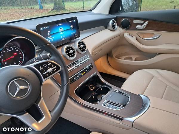 Mercedes-Benz GLC 300 4Matic 9G-TRONIC Exclusive - 21