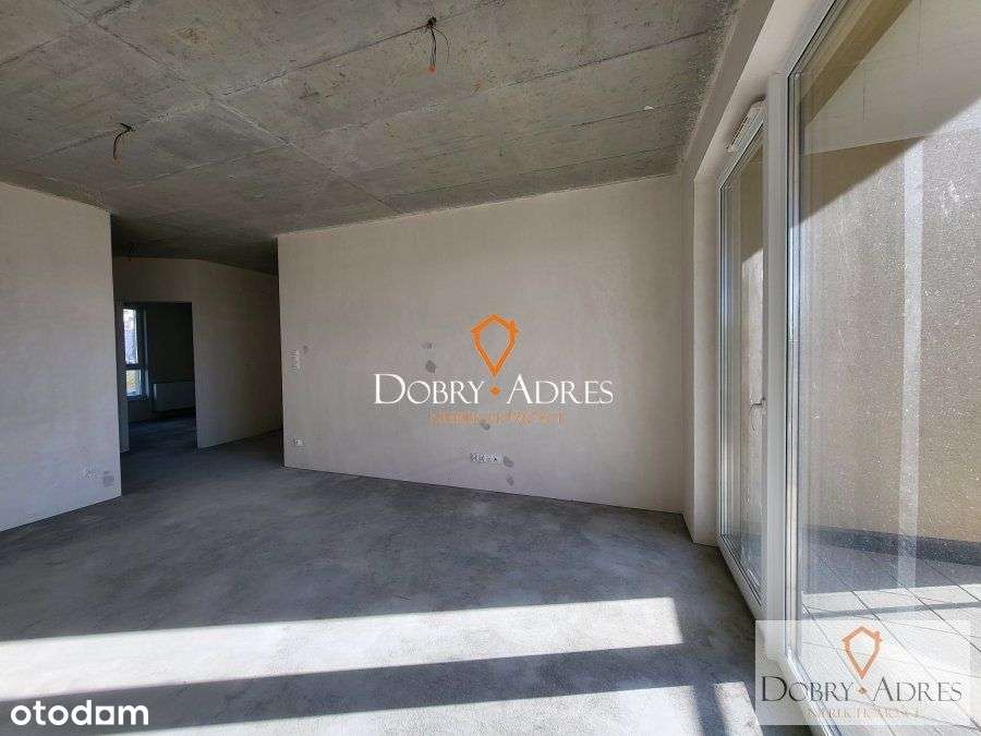 3 pokojowe mieszkanie + komórka + garaż - stan dew-3