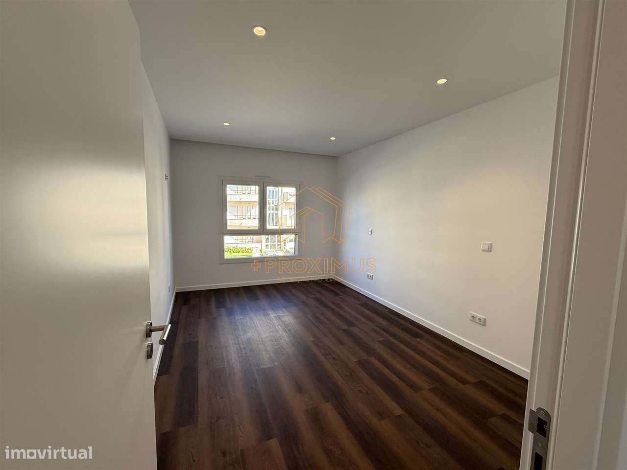 Apartamento T3 novo c/ garagem e terraço– Tavarede-25