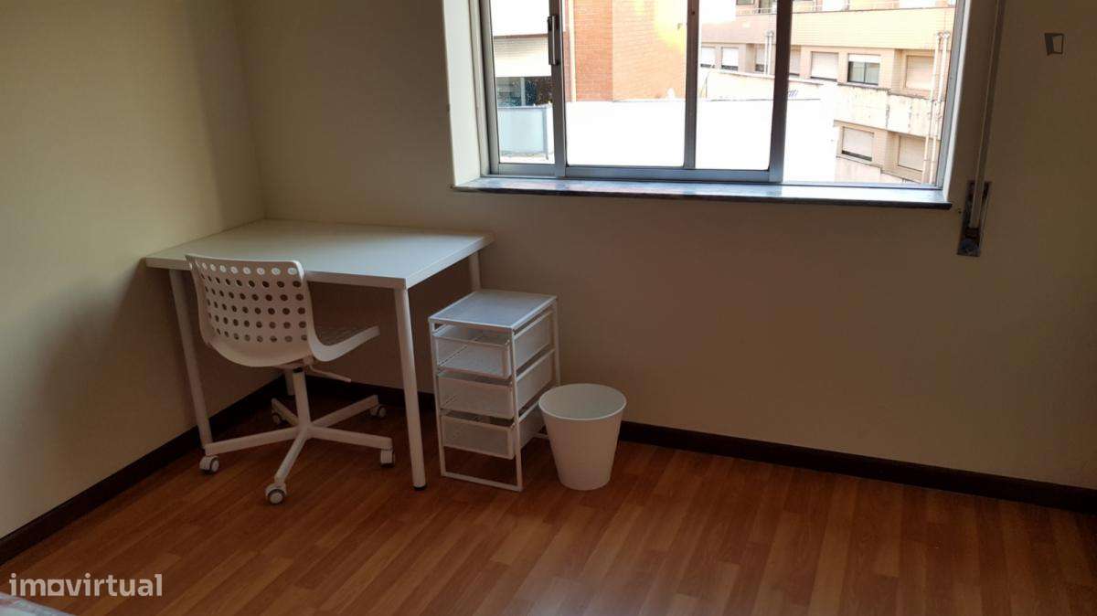 Quarto - localizado em São Vítor Braga - Grande imagem: 5/6