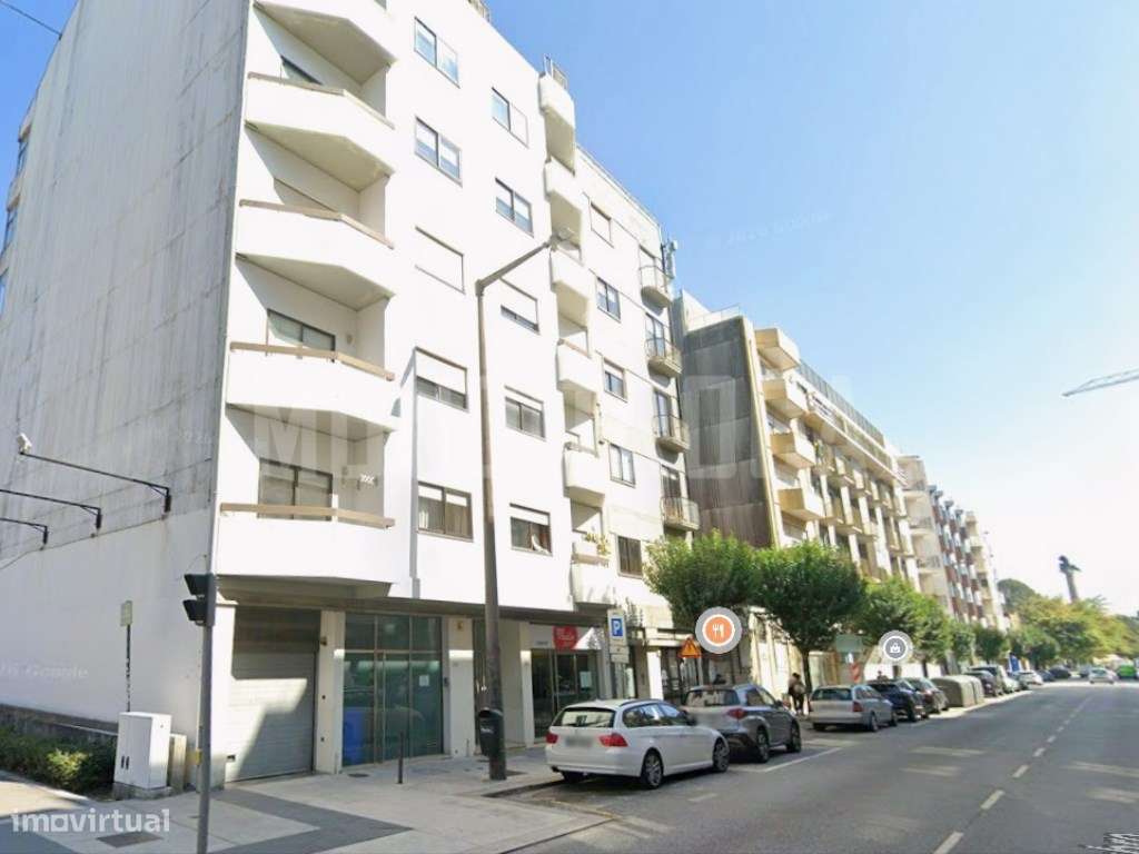 2 lojas comerciais Porto-0