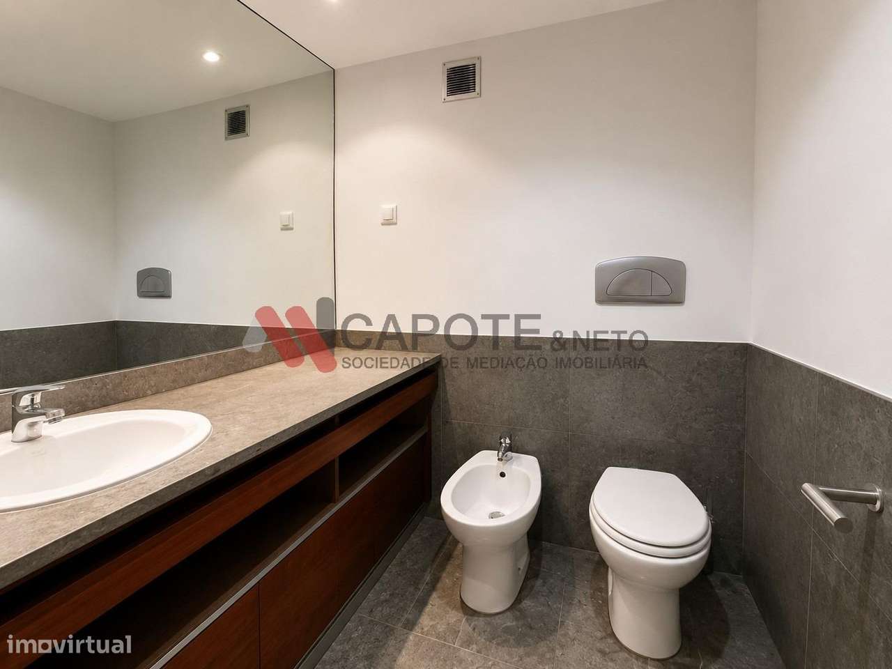 T3 - Condomínio Jardins São Bartolomeu - 2 Parq e Arrecadação-22