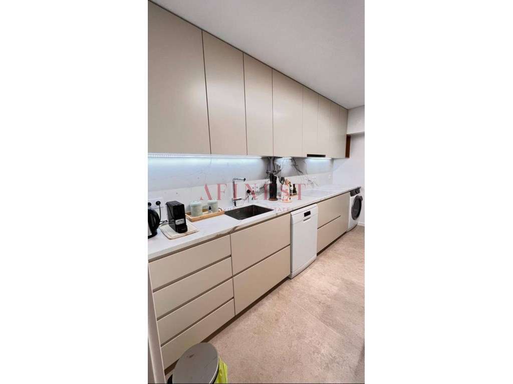 APARTAMENTO T4 NO CENTRO DE CASCAIS - Grande imagem: 5/28