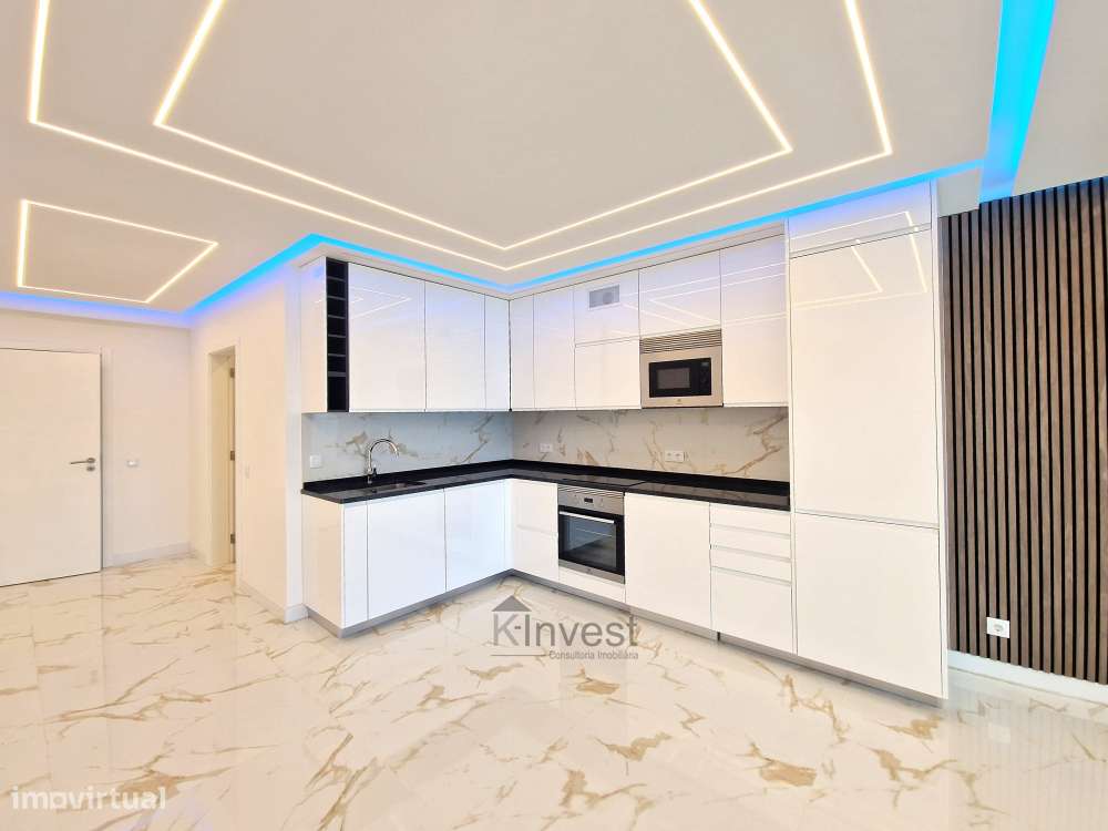 Apartamento T2 com Garagem e Vista Mar - Quarteira - Grande imagem: 3/14