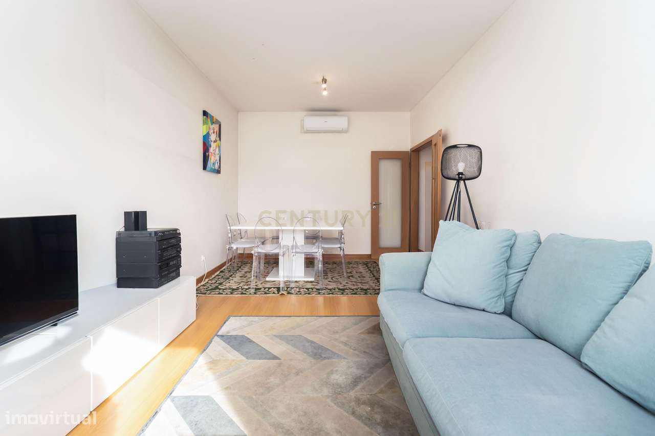 Apartamento T2 na  Quinta do Bom Retiro, Sobreda-6