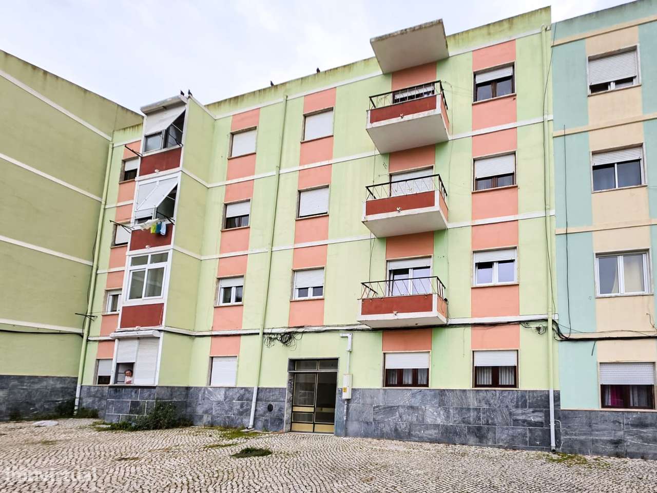 Apartamento Renovado no Bairro do Liceu em Setúbal-38