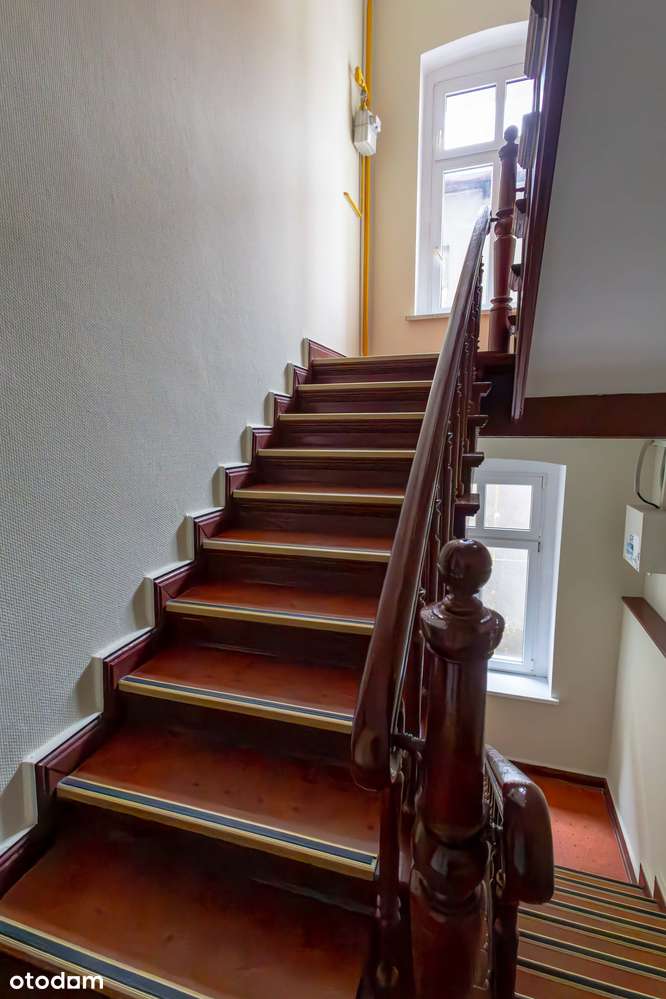 Jasne, klimatyczne 3-pokojowe mieszkanie w odnowionej kamienicy-12