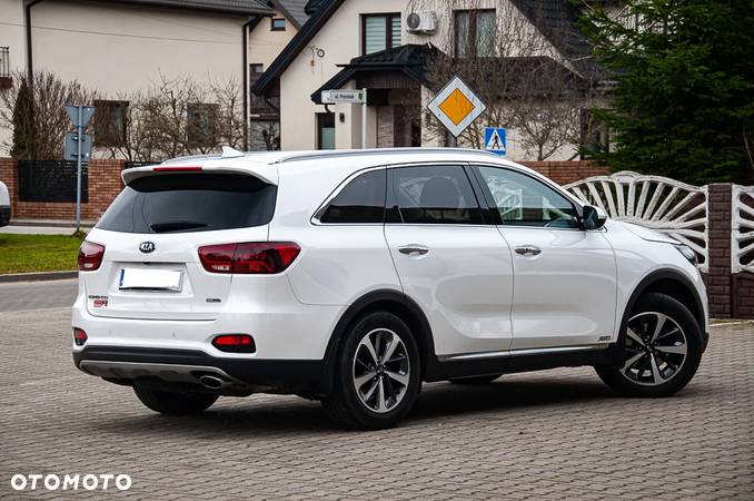 Kia Sorento - 16