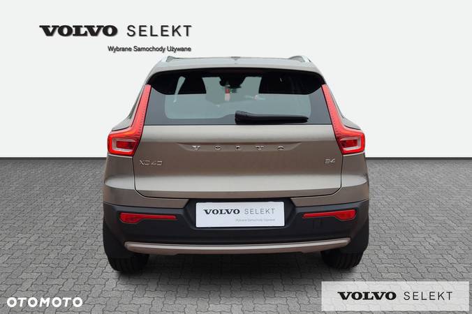 Volvo XC 40 - 5