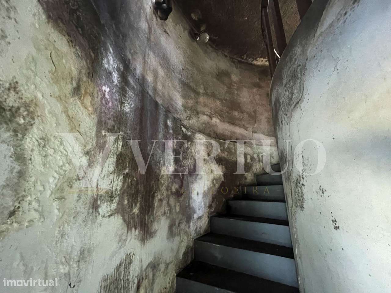 Moradia com Moinho de Vento e Piscina | Torres Vedras-23