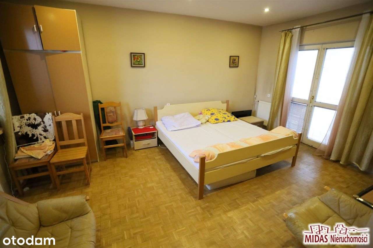 Bliźniak w atrakcyjnej lokalizacji-16