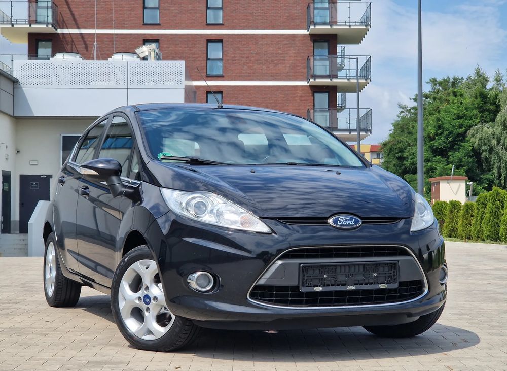 Ford Fiesta Mk7 (2008-) 1.25 Titanium 2010