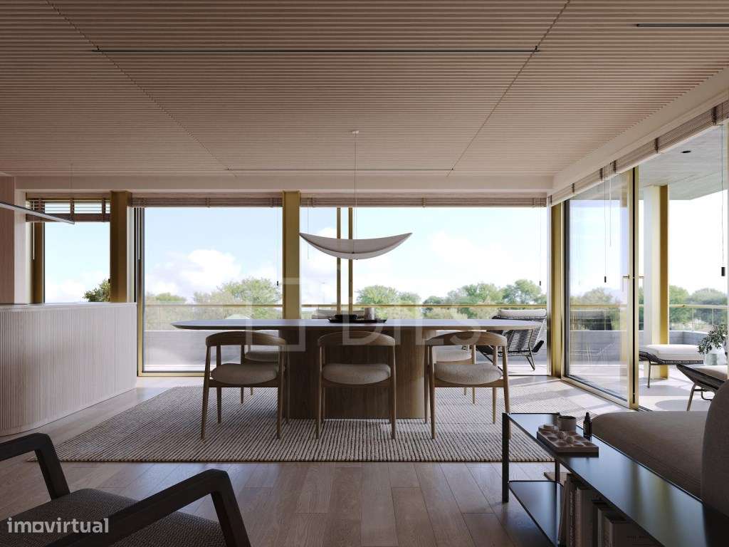 Apartamento T3 com área exterior perto da Avenida da Boavista - Grande imagem: 3/68