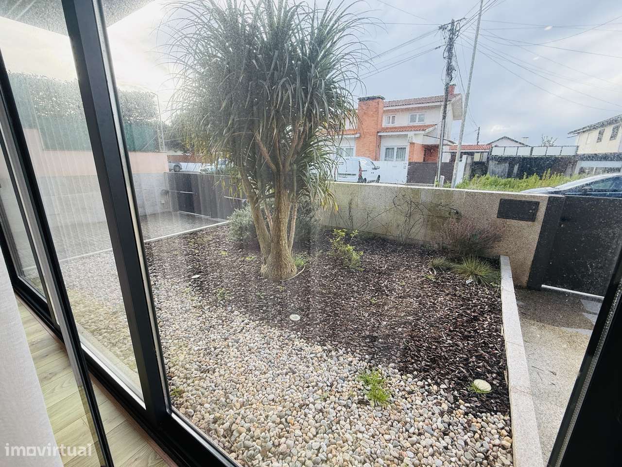 Moradia 3 frentes 200m praia-37