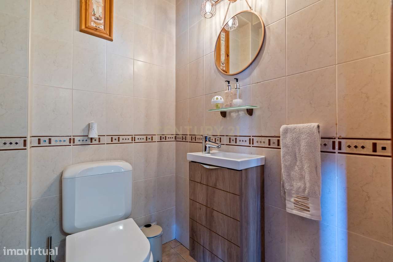 Moradia térrea T3 com jardim vedado, piscina e estacionamento no própr - Grande imagem: 4/37