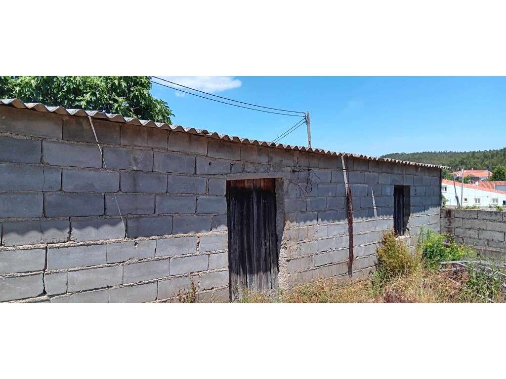 Vários Anexos para Recuperação com Terreno Venda Nova, Envendos-11