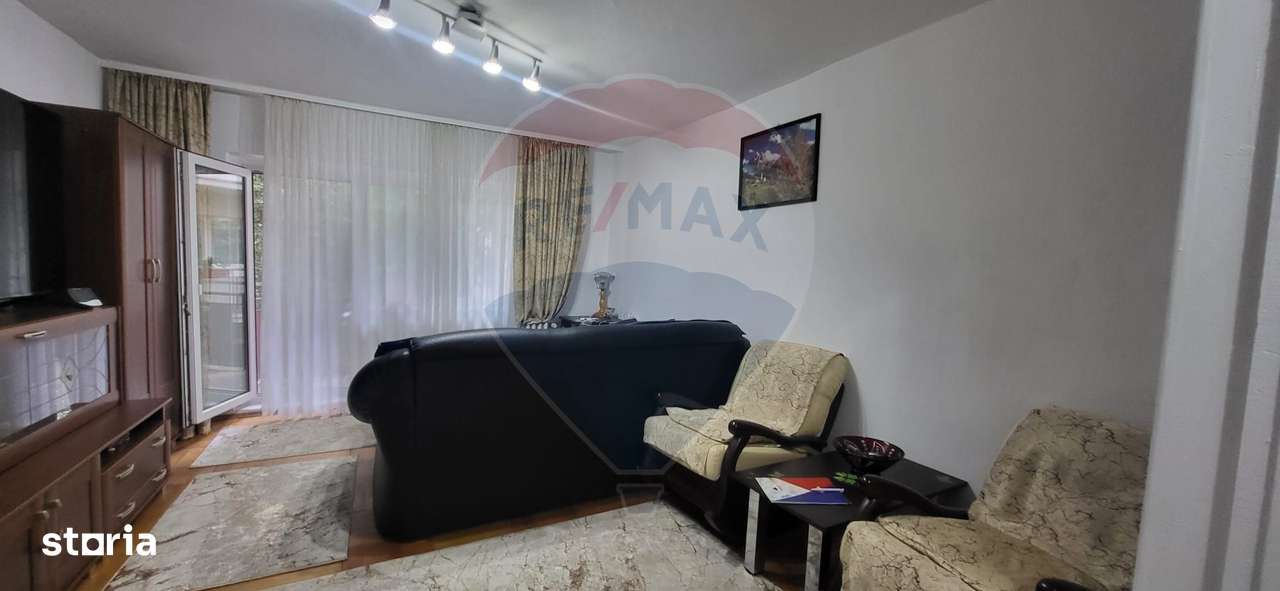 Vanzare ap 3 camere 2 bai etaj 1 complet decomandat  zona Miorita - Imagine principală: 3/20