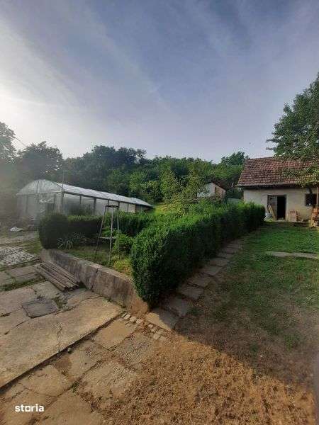 Casa de vanzare in cartierul tudor - Imagine principală: 4/7