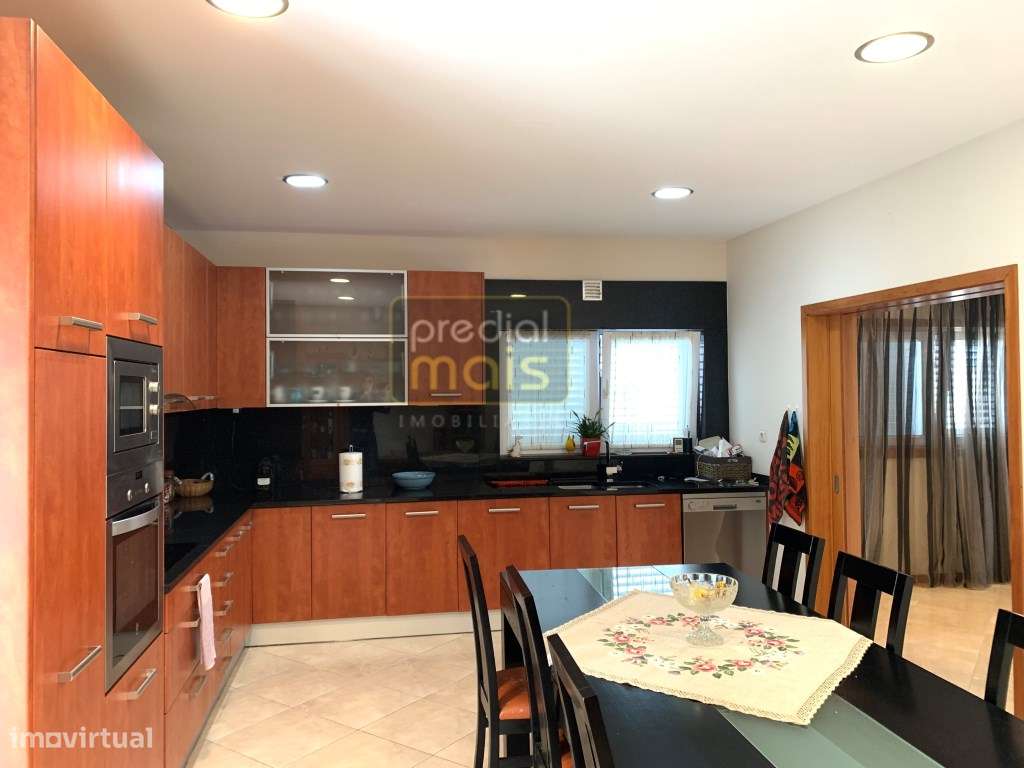 MORADIA T3+1 c/ Nova-2