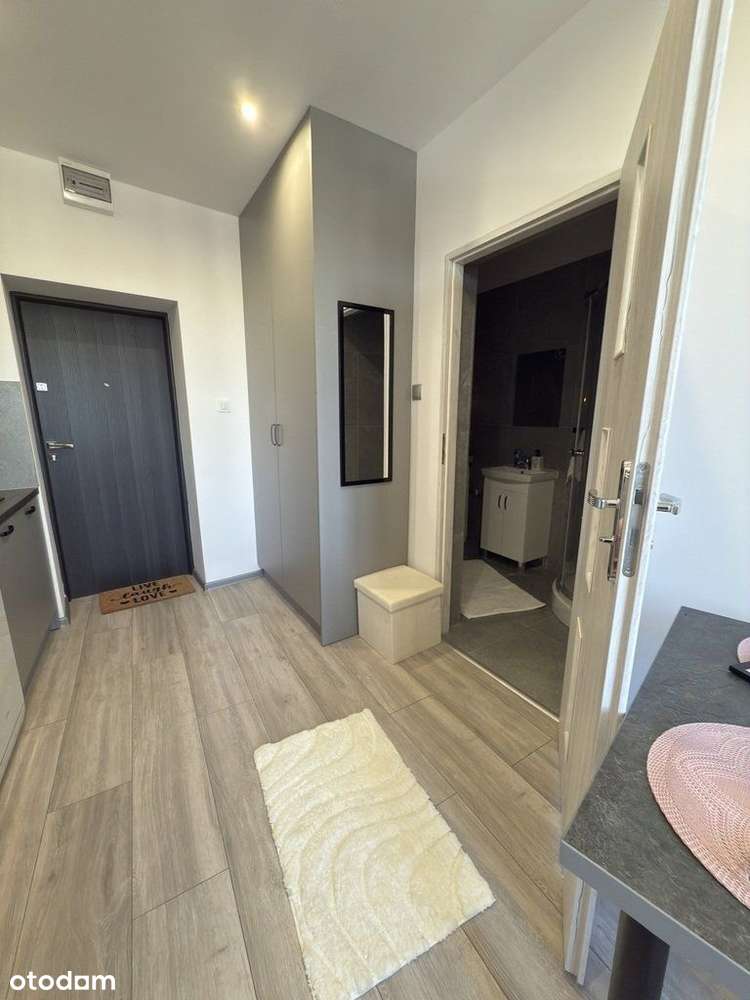 Wyposażona kawalerka w atrakcyjnej lokalizacji!!!-11