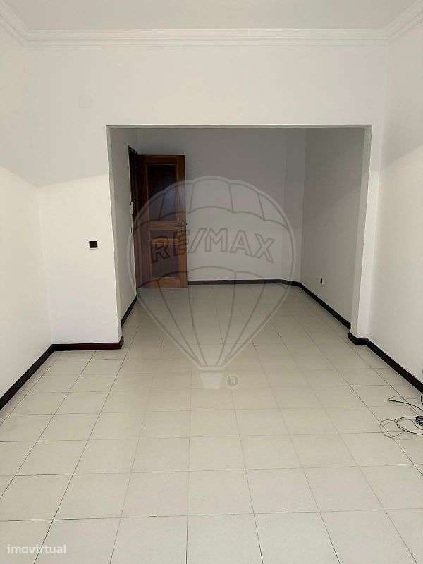 Apartamento T2 para arrendamento - Grande imagem: 3/13