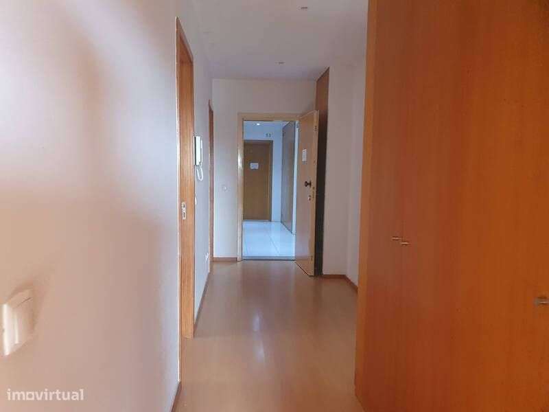 Apartamento T3 em Moreira, Maia - Grande imagem: 4/14