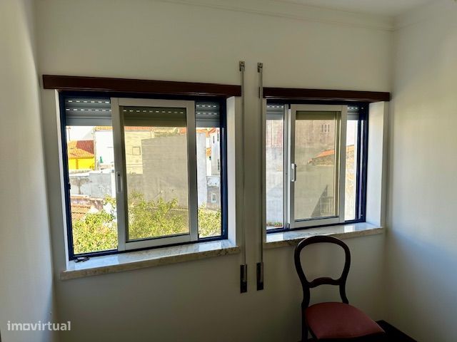 Vendo Apartamento T.3 - Com parqueamento a 70 Mts da Praia em Nazaré-25