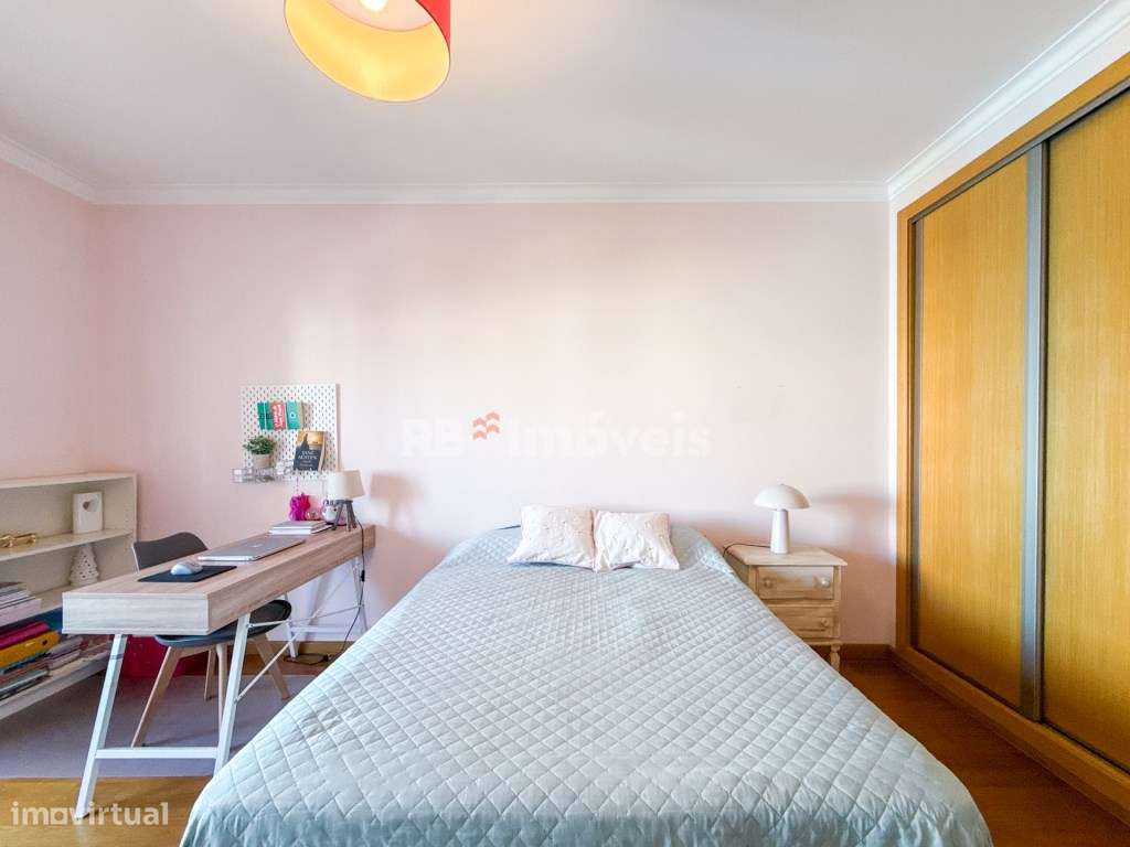 Apartamento T4 Duplex c/ Varandas, Arrecadação e Parqueamento - no ...-54