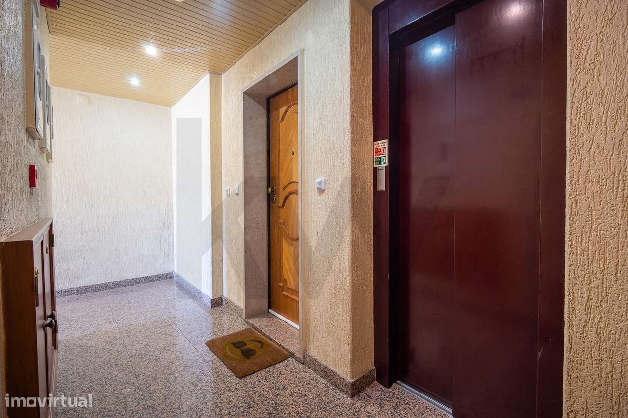 Apartamento T1 com Horizonte Desafogado – Alto Forte, Rio de Mouro-15