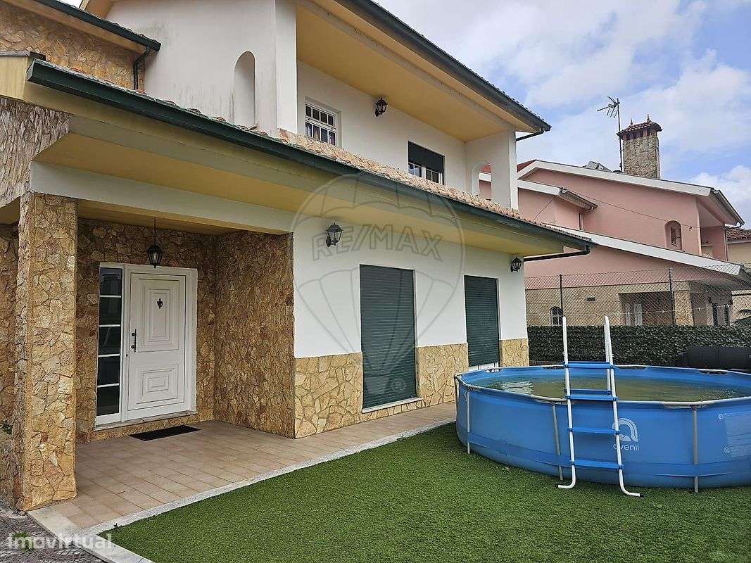 Moradia T4 para venda-22