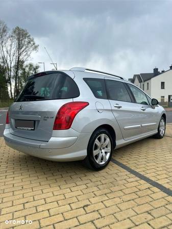 Peugeot 308 SW e-HDi FAP 115 Stop&Start EGS6 Business Line Niveau 2 - 3