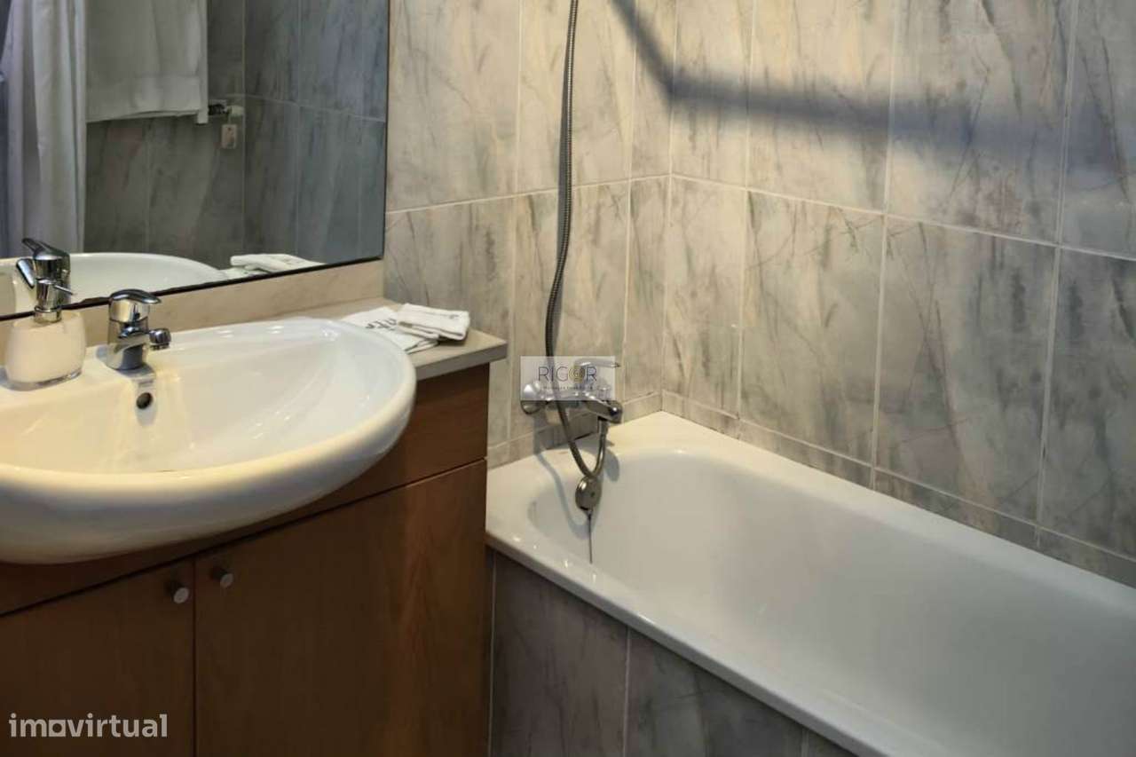 T3 junto ao Metro, a 980mts da praia de Matosinhos-19