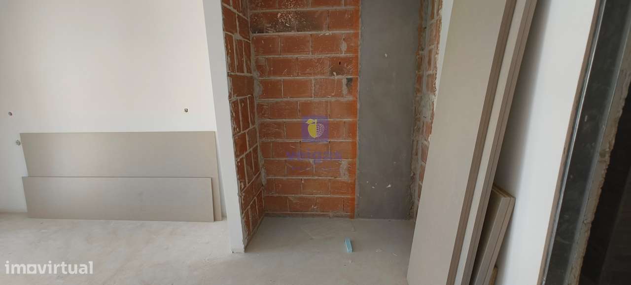 T3 Novo em Santa Marta do Pinhal com Parqueamento - Corroios-32