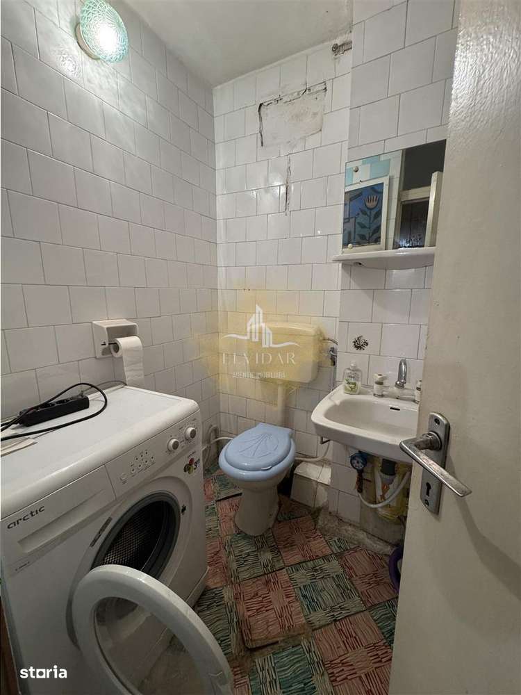 Apartament 3 camere Decomandat etaj 1-4