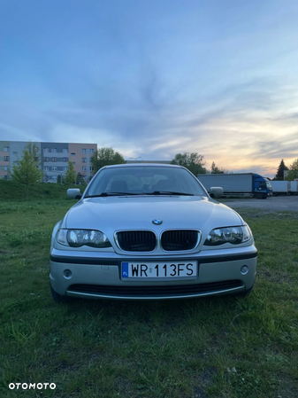 BMW Seria 3 318i - 9