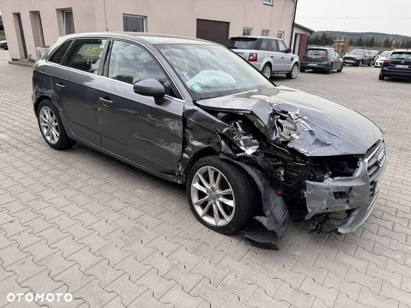 Audi A3 1.4 TFSI Sportback Ambiente - 11