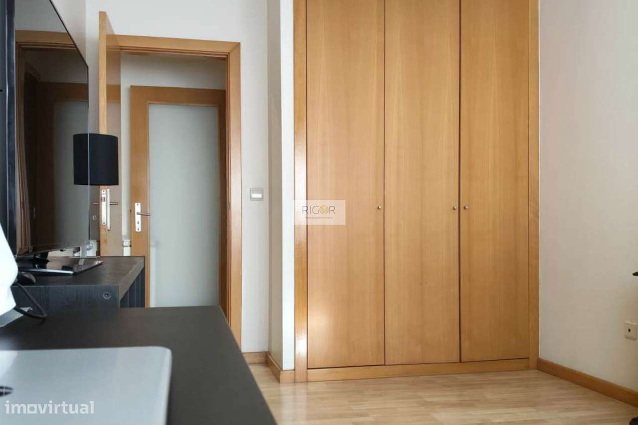 T3 junto ao Metro, a 980mts da praia de Matosinhos-17