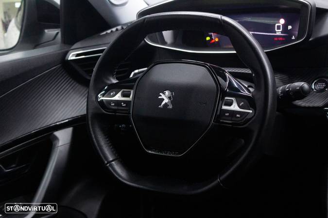 Peugeot 2008 1.5 BlueHDi Allure EAT8 - 30