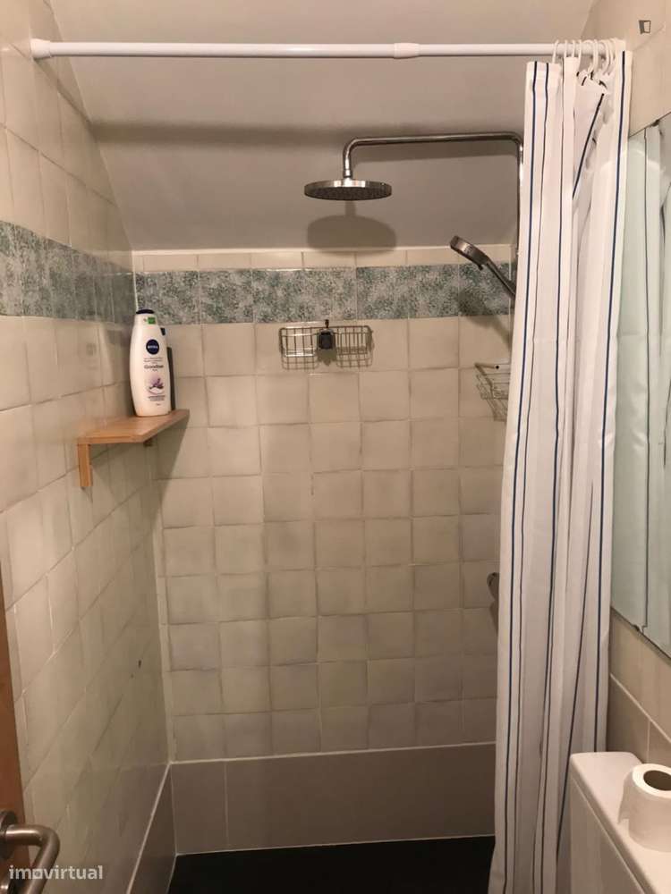 Quarto - localizado em Alvalade Lisbon - Grande imagem: 2/14