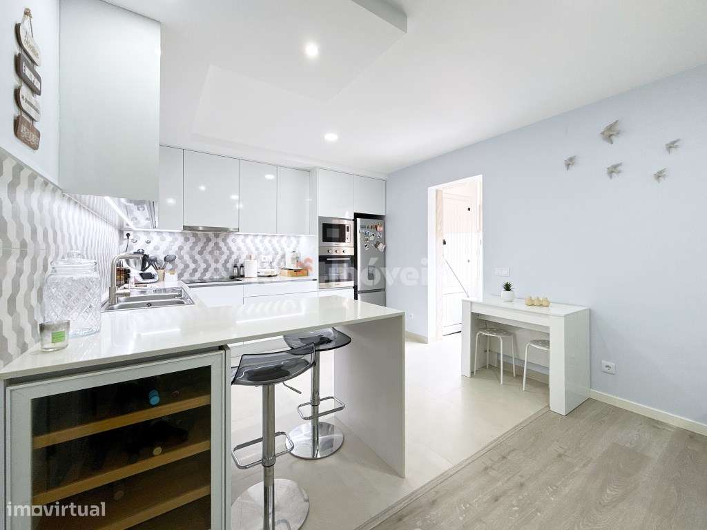 Apartamento T2 totalmente renovado, perto da estação ferroviária-7