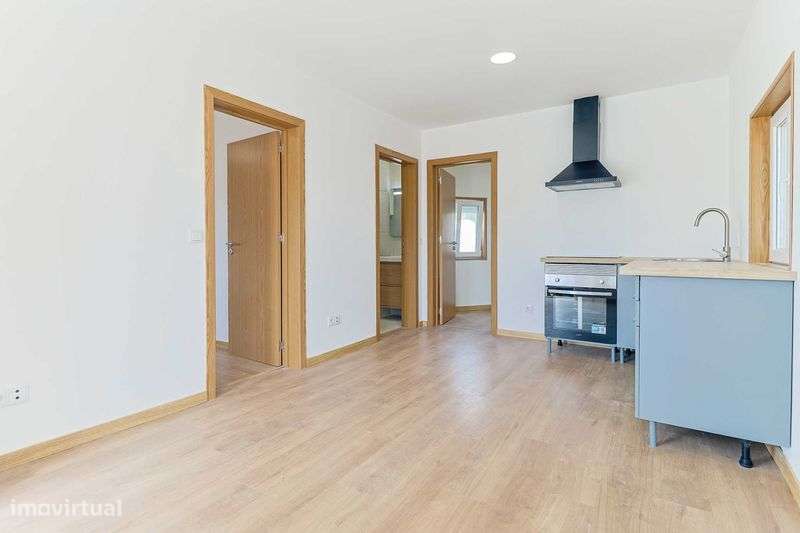 Moradia Santa Clara Renovada - Grande imagem: 4/10