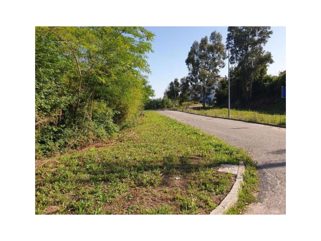 Terreno urbano em União Das Freguesias De Águeda E Borralha - Grande imagem: 5/8