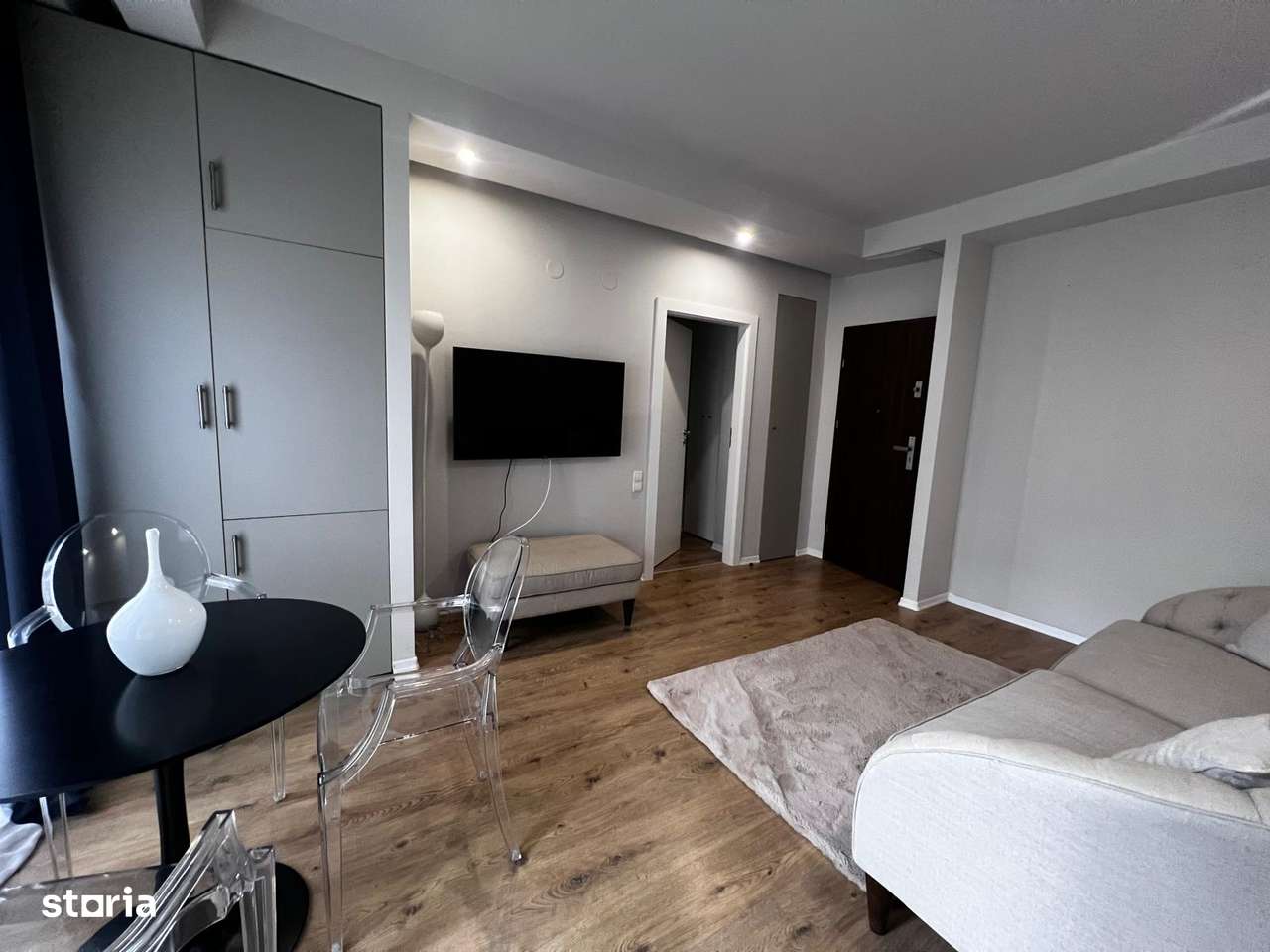 Apartament tip studio de inchiriat in Cosmopolis - Imagine principală: 4/7