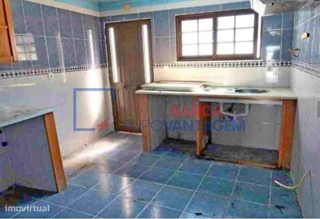 Prédio Urbano T2 Monforte - Grande imagem: 3/13