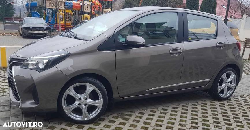 Toyota Yaris 1.0 VVT-i - 2