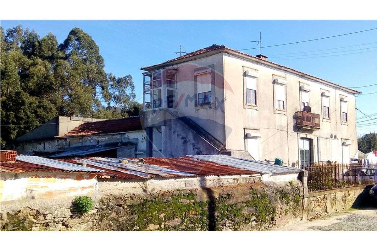 Moradia multi familiar, à Igreja São Félix Marinha - Grande imagem: 4/6