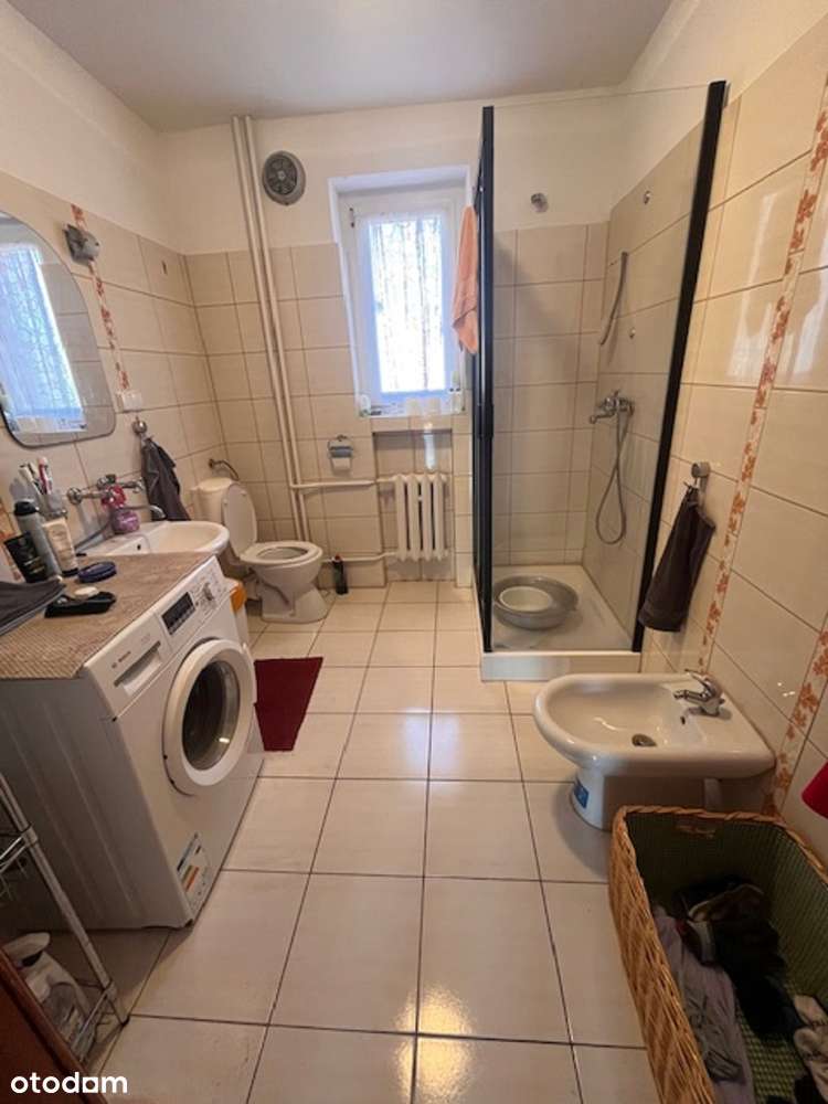 Duży dom (3 mieszkania ) na kameralnym osiedlu-7