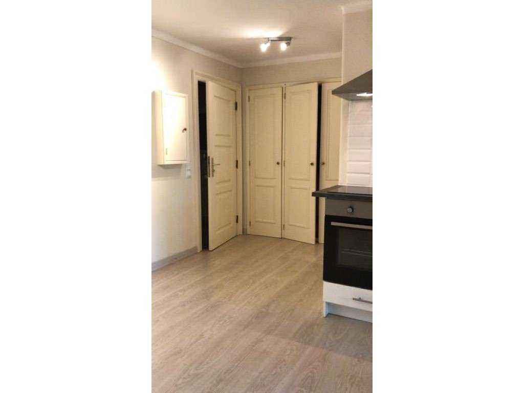 T0 em condomínio fechado no Monte Estoril, Cascais. - Grande imagem: 5/11