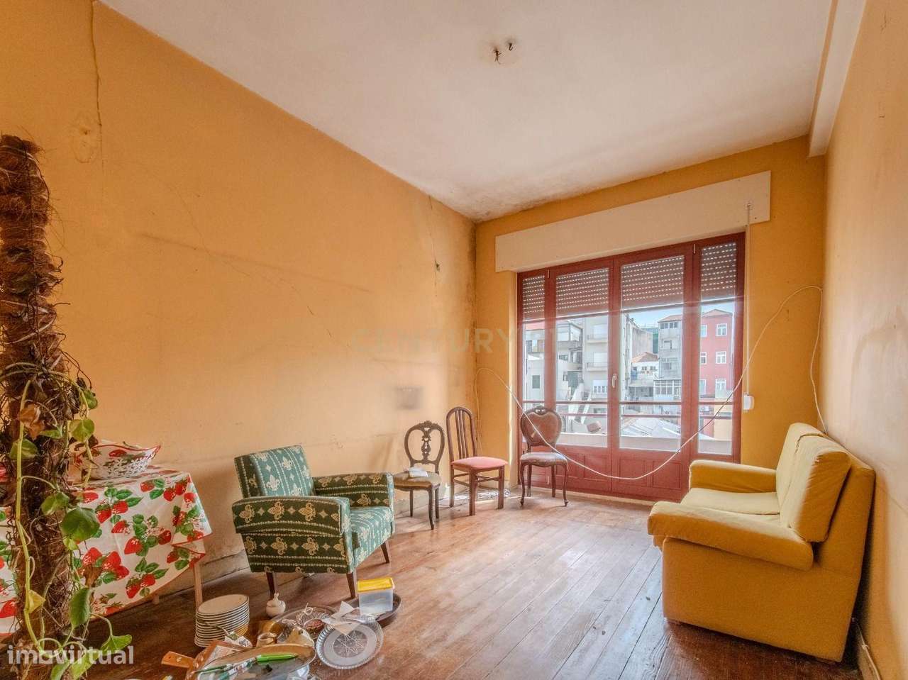 Apartamento T3 Para Remodelar Possibilidade De 2 T1 Centro Do Port